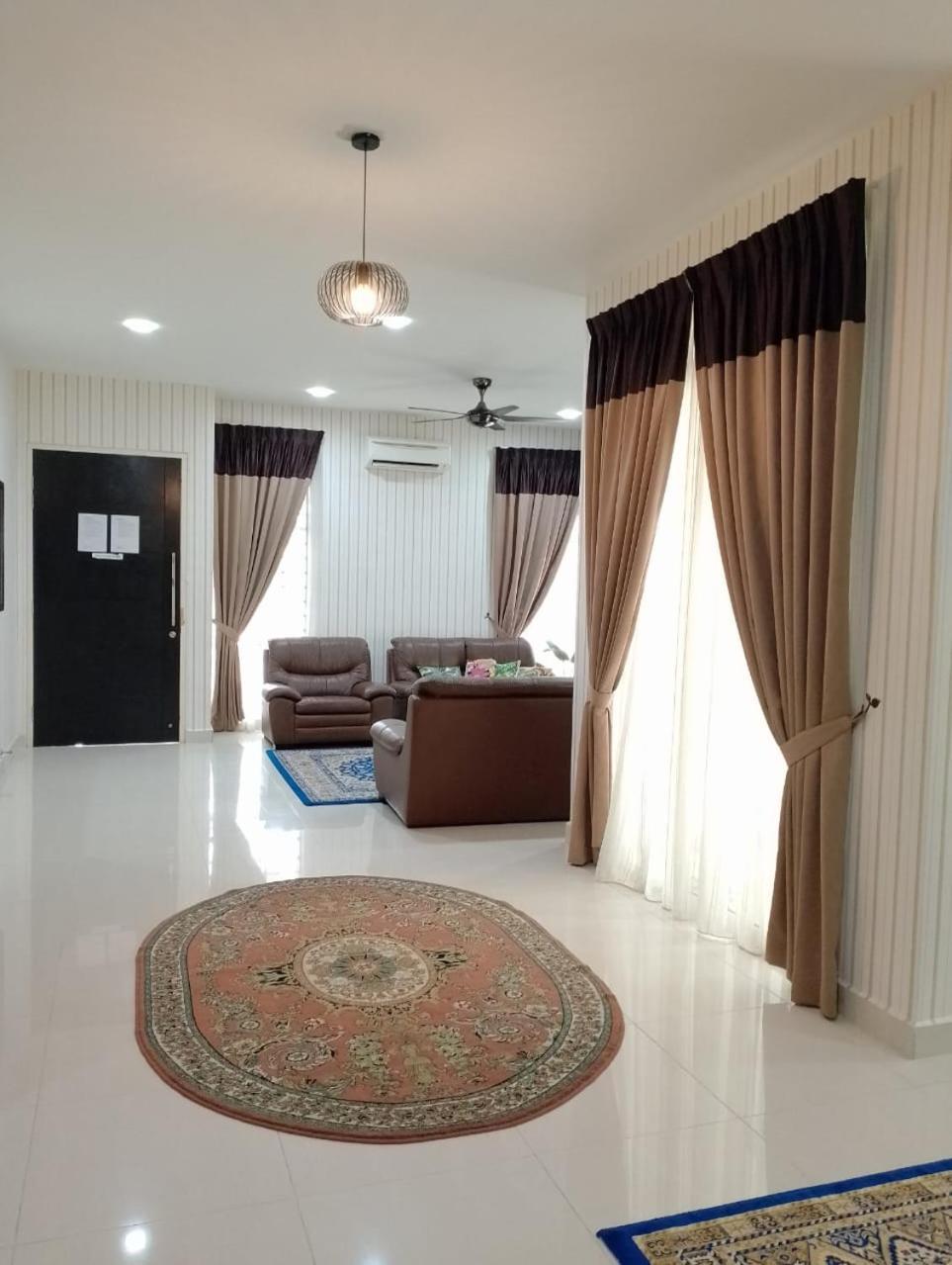 Juniper Guest House Putrajaya Extérieur photo